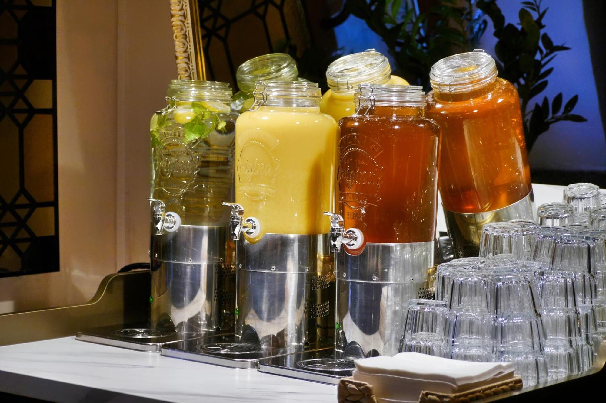 Pollera Hotel Cracovia