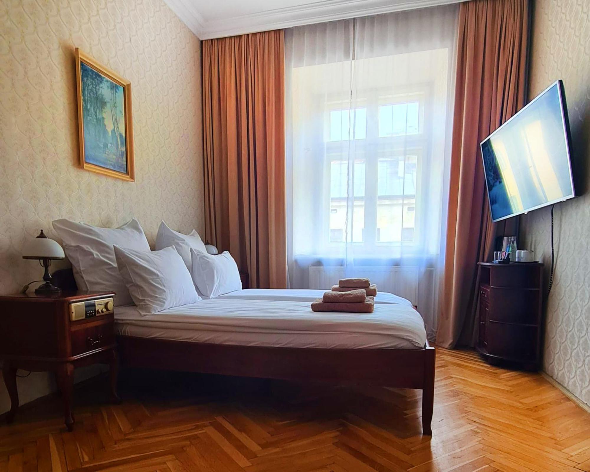Pollera Hotel 3*